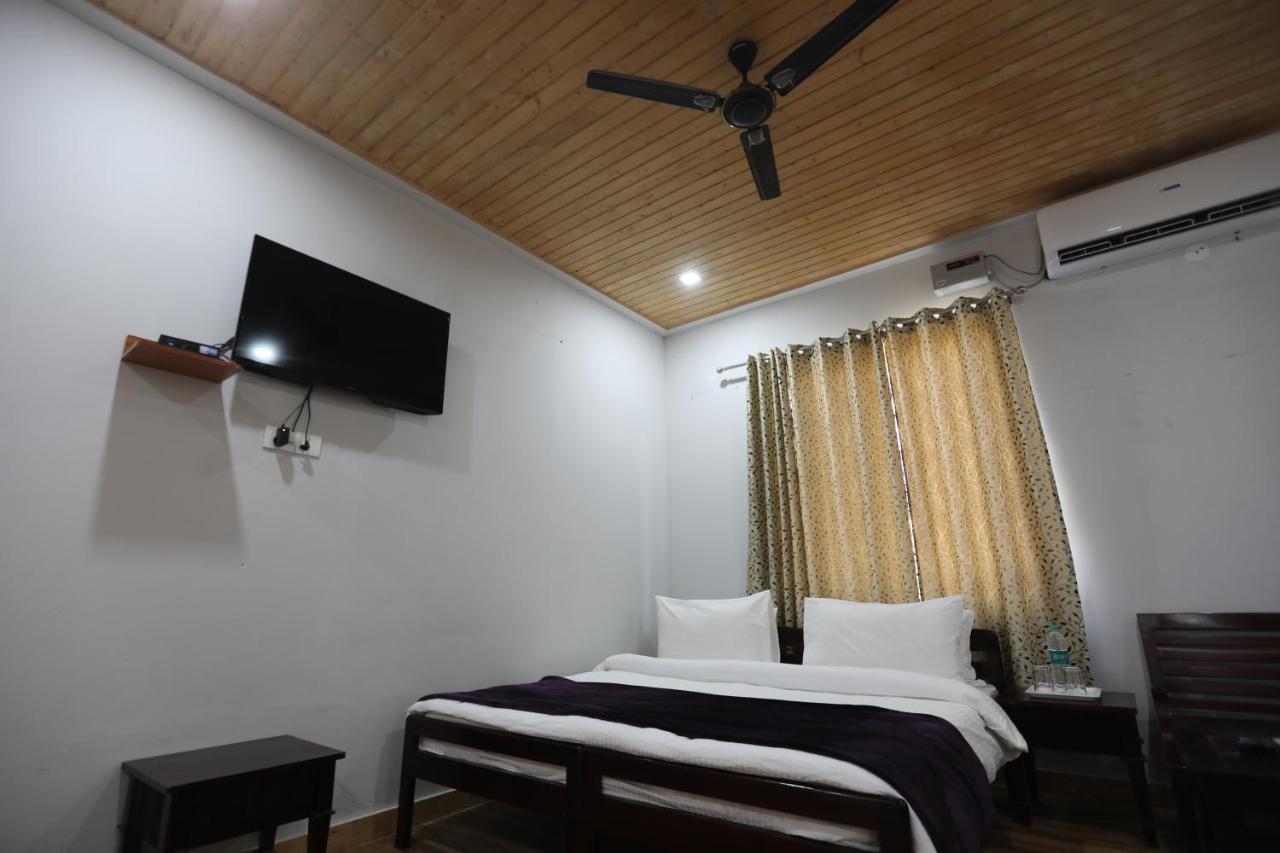 Le Roi Floating Huts & Eco Rooms Tehri New Tehri Dış mekan fotoğraf