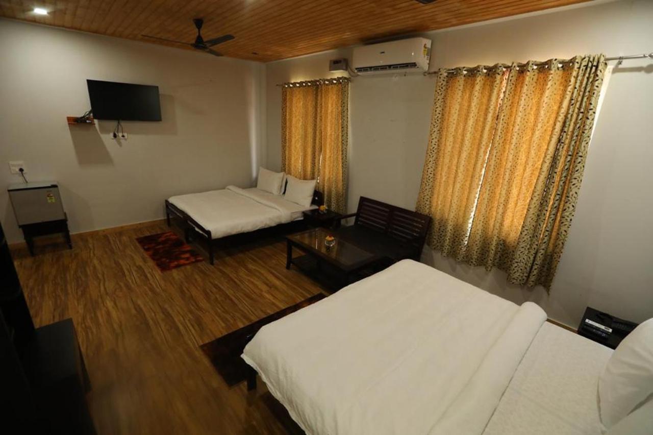 Le Roi Floating Huts & Eco Rooms Tehri New Tehri Dış mekan fotoğraf