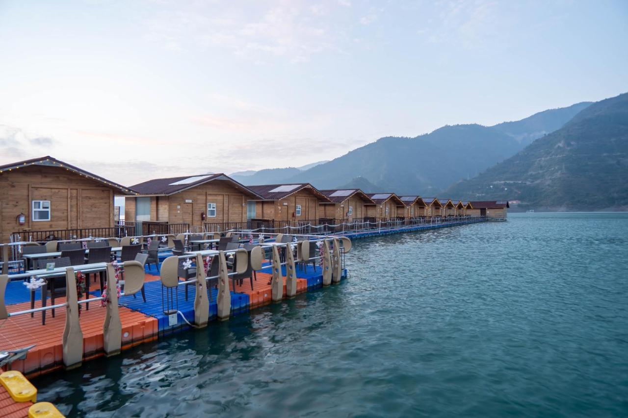 Le Roi Floating Huts & Eco Rooms Tehri New Tehri Dış mekan fotoğraf